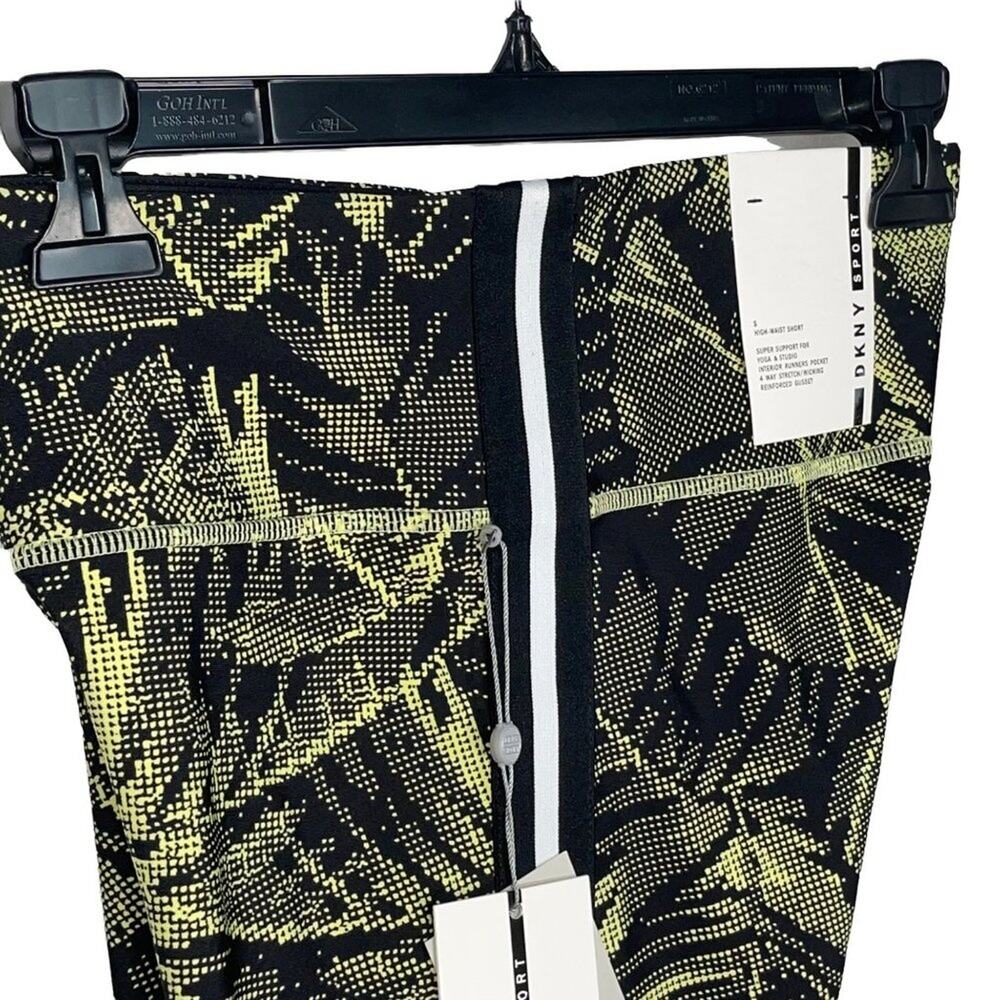 Dkny Sport Pixel Palm-Print High-Waist Bike Shorts Black, green S - Picture 6 of 11
